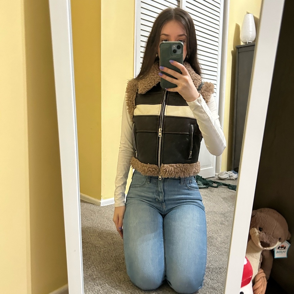 Brown and Black Shearling Vest Urban Outfitters BRAND NEW WITH TAGS Size S